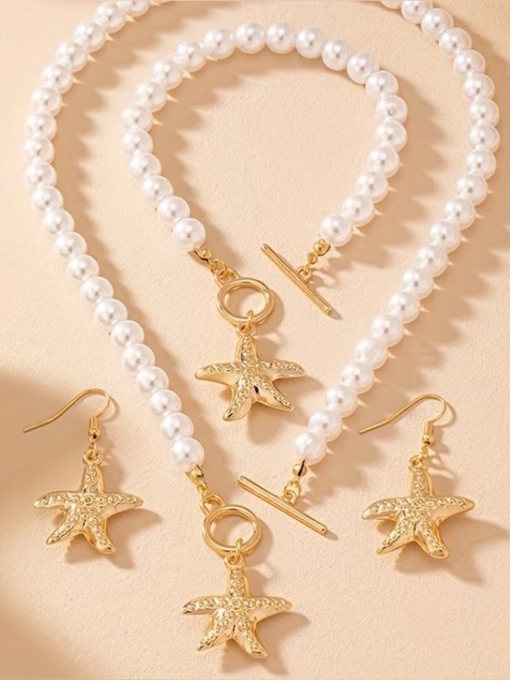 NEW! 4 pieces. Gold Starfish Pearl Necklace and Earring Set. 🌊 A0-13